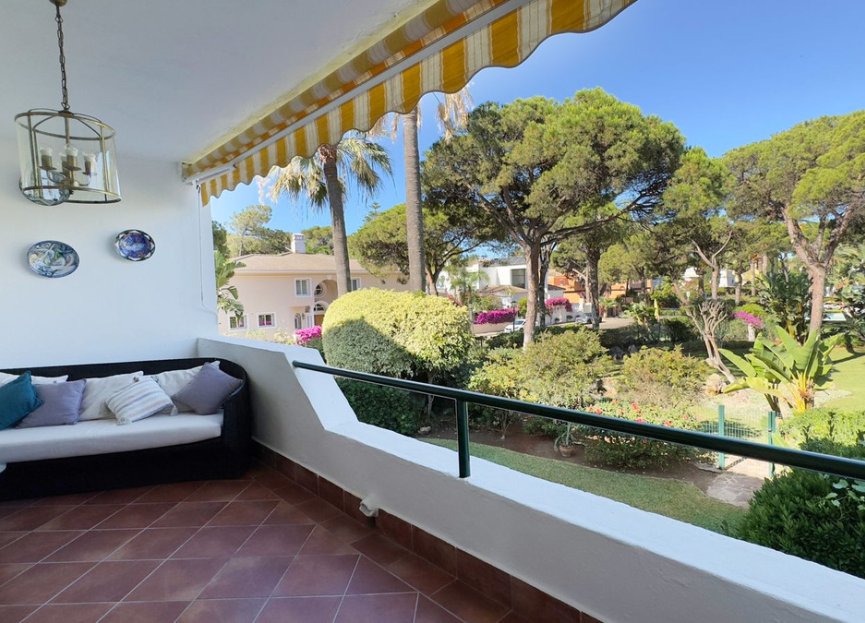 Resale - Apartment - Middle Floor Apartment - Estepona - Estepona Centro