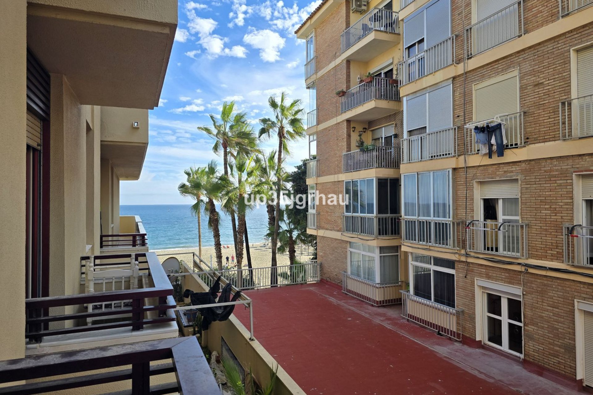 Resale - Apartment - Middle Floor Apartment - Estepona - Estepona Centro