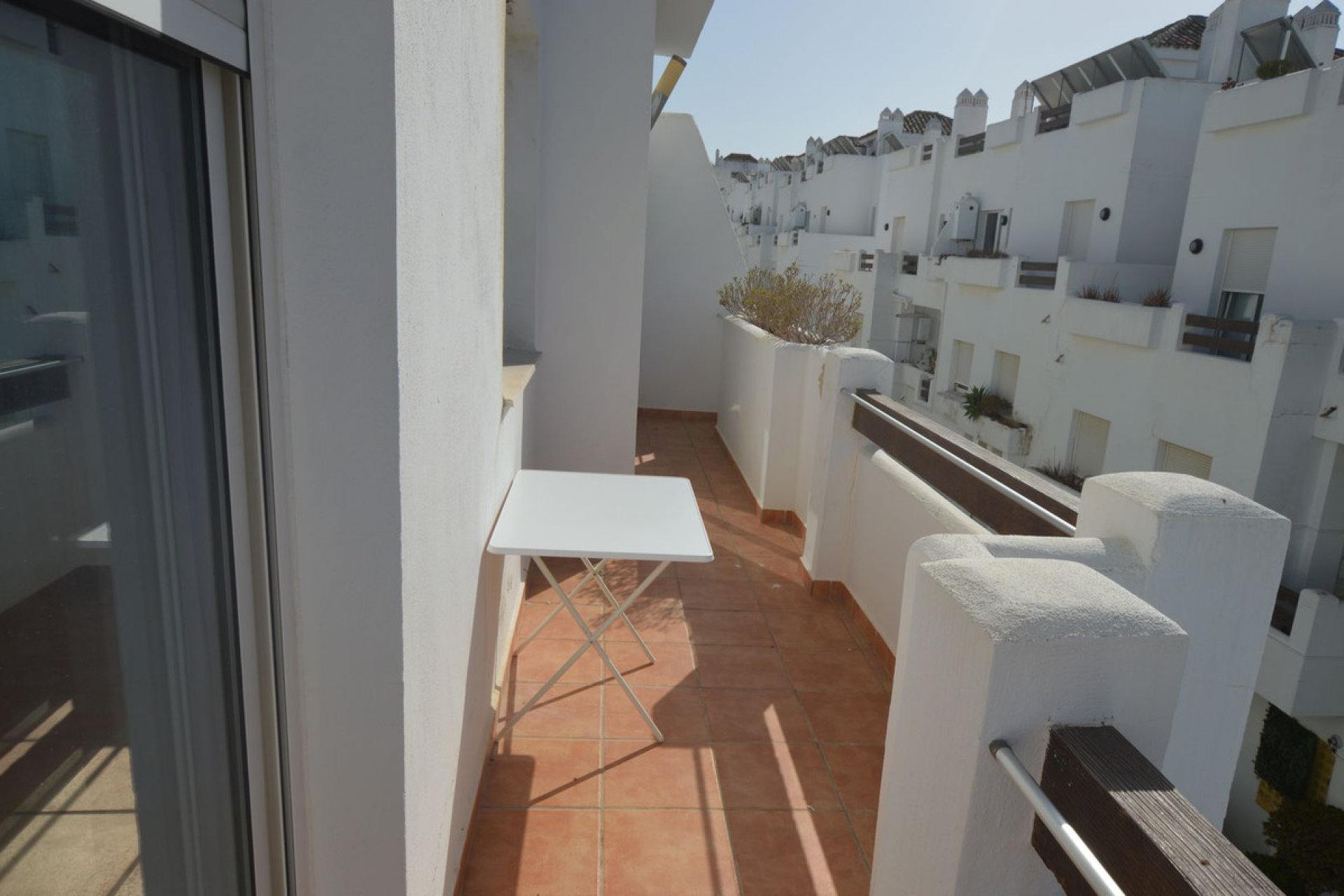 Resale - Apartment - Middle Floor Apartment - Estepona - Estepona Centro