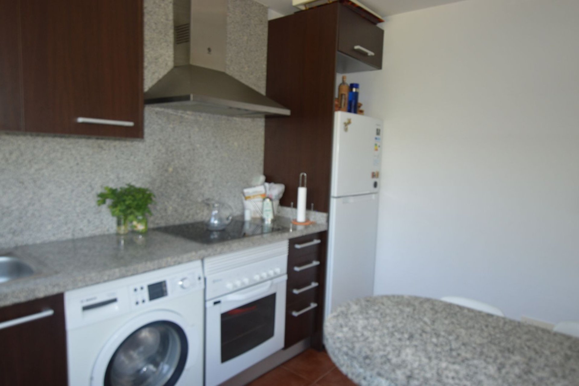 Resale - Apartment - Middle Floor Apartment - Estepona - Estepona Centro