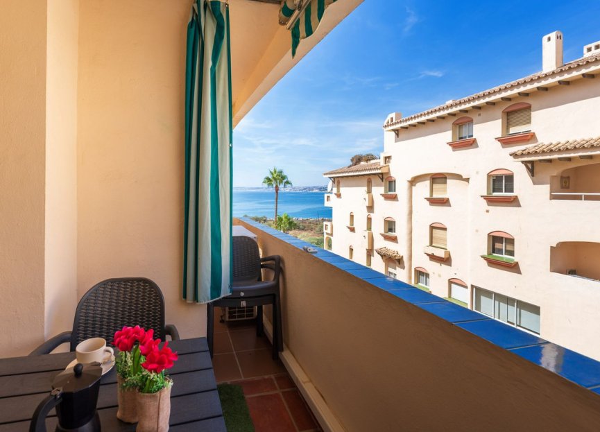 Resale - Apartment - Middle Floor Apartment - Estepona - Estepona Centro