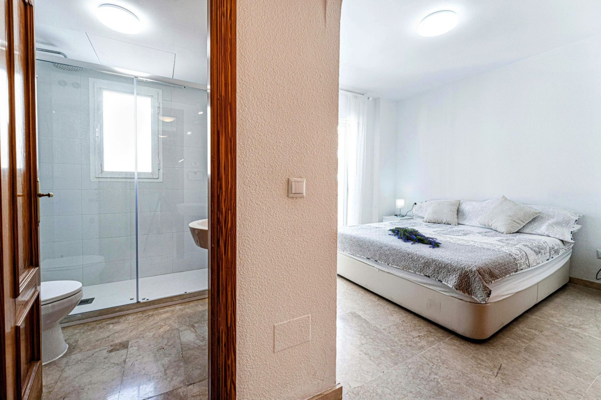 Resale - Apartment - Middle Floor Apartment - Estepona - Estepona Centro