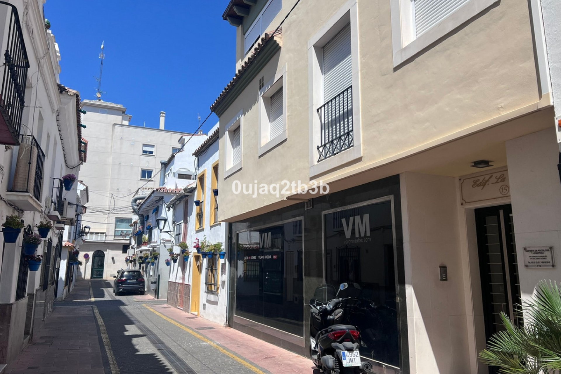 Resale - Apartment - Middle Floor Apartment - Estepona - Estepona Centro