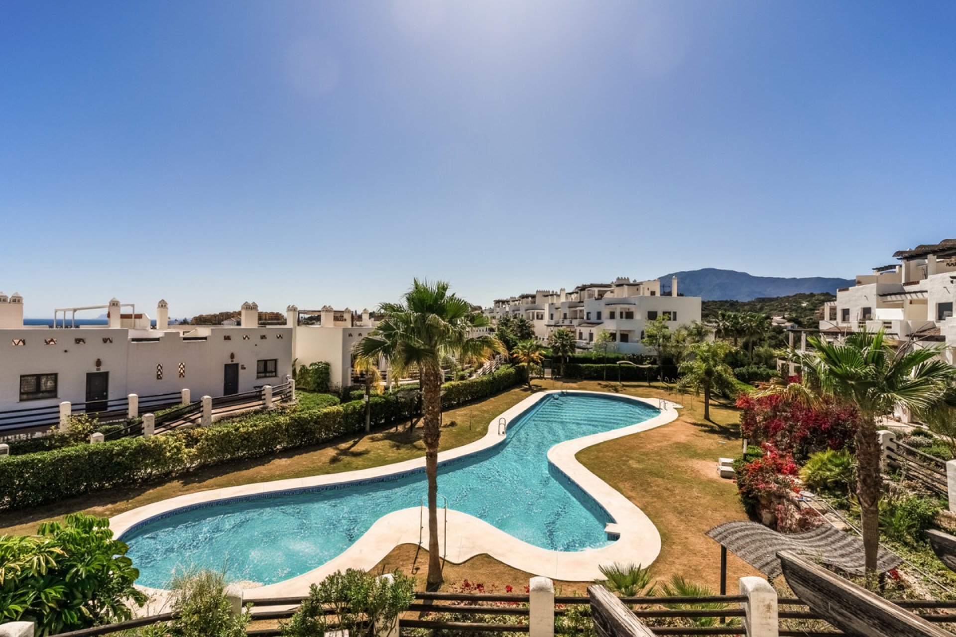 Resale - Apartment - Middle Floor Apartment - Estepona - Estepona Centro