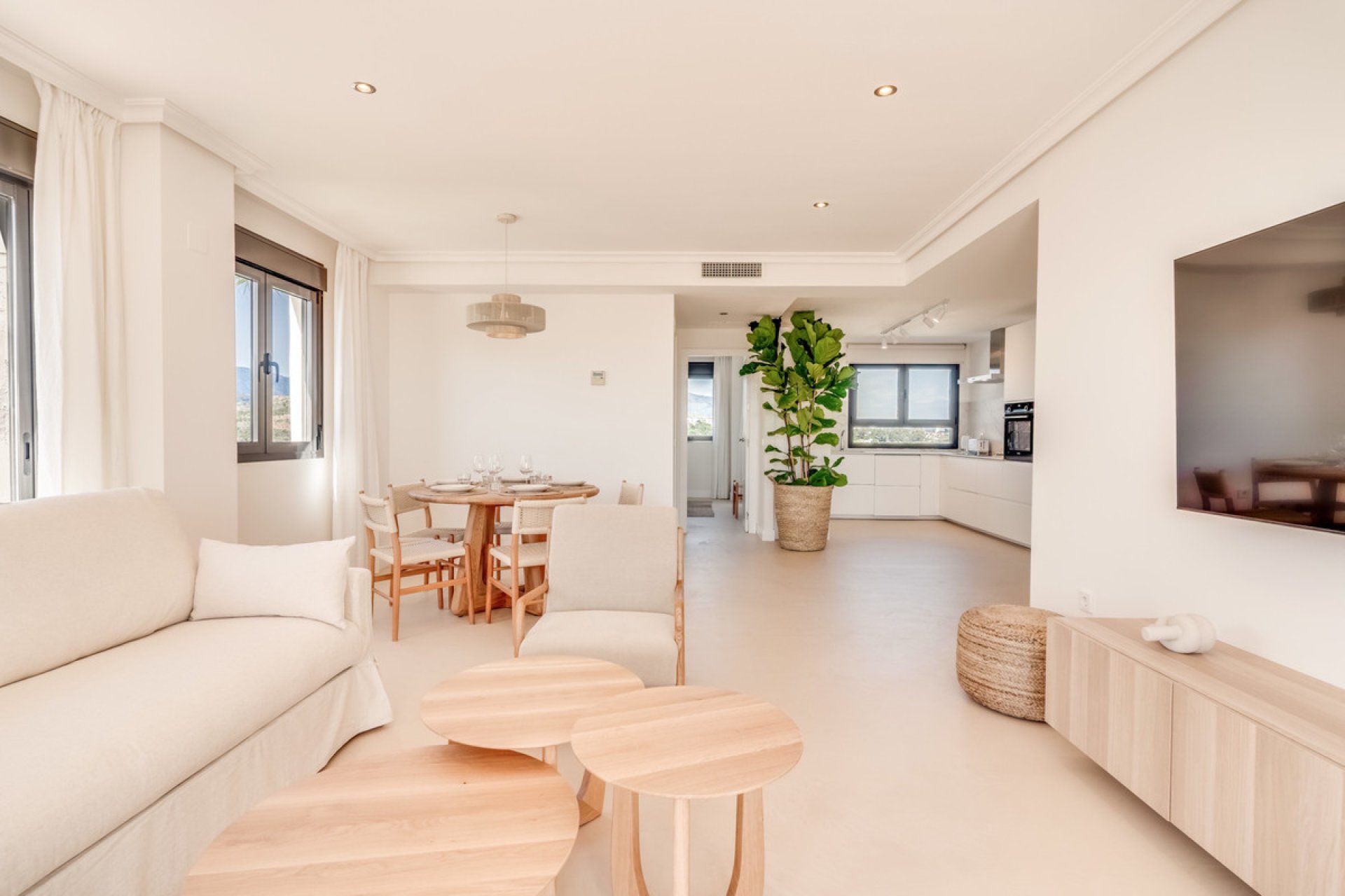 Resale - Apartment - Middle Floor Apartment - Estepona - Estepona Centro