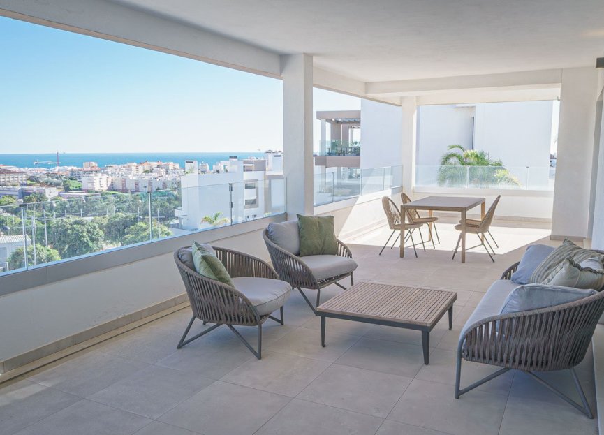 Resale - Apartment - Middle Floor Apartment - Estepona - Estepona Centro