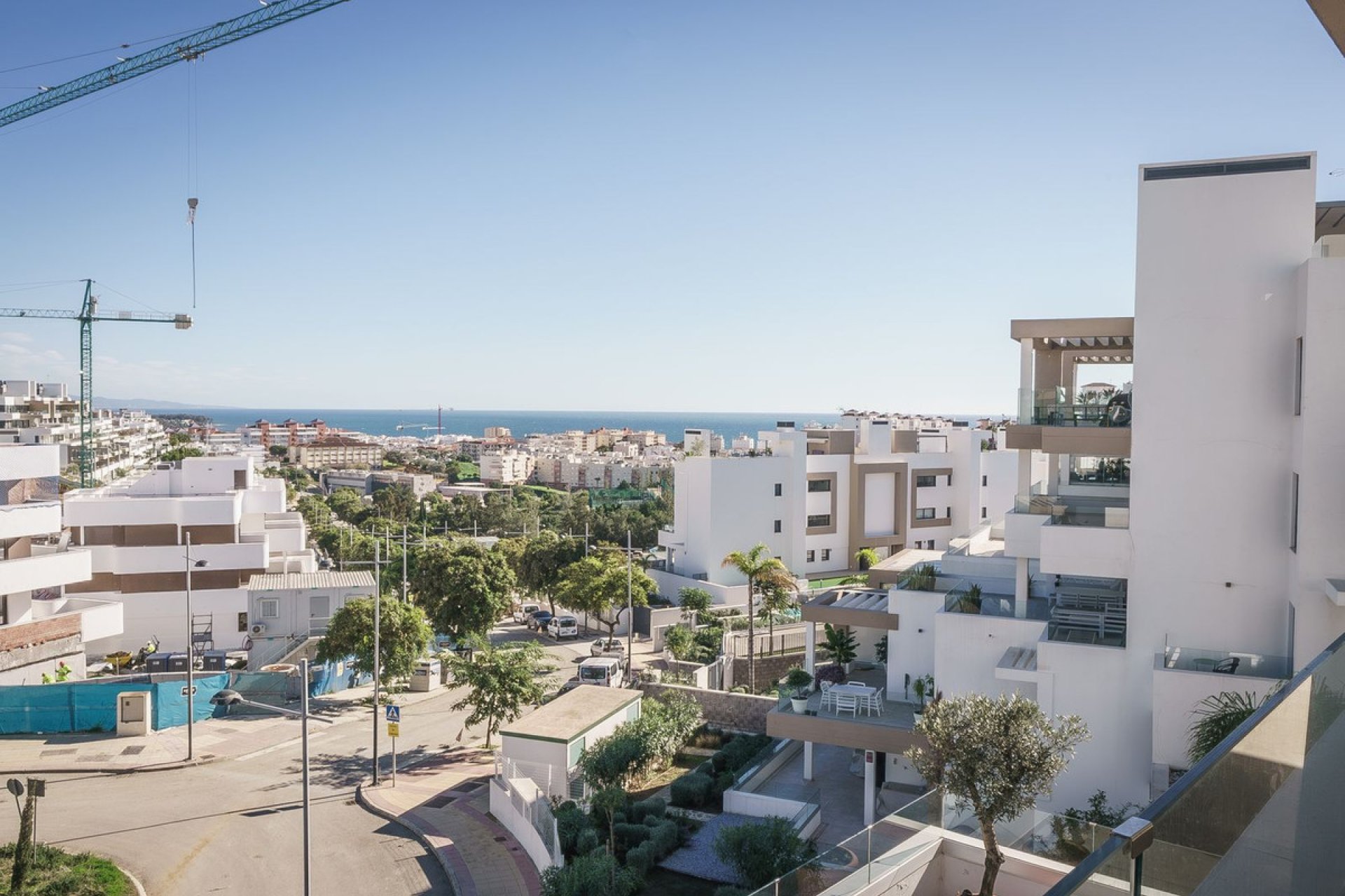 Resale - Apartment - Middle Floor Apartment - Estepona - Estepona Centro