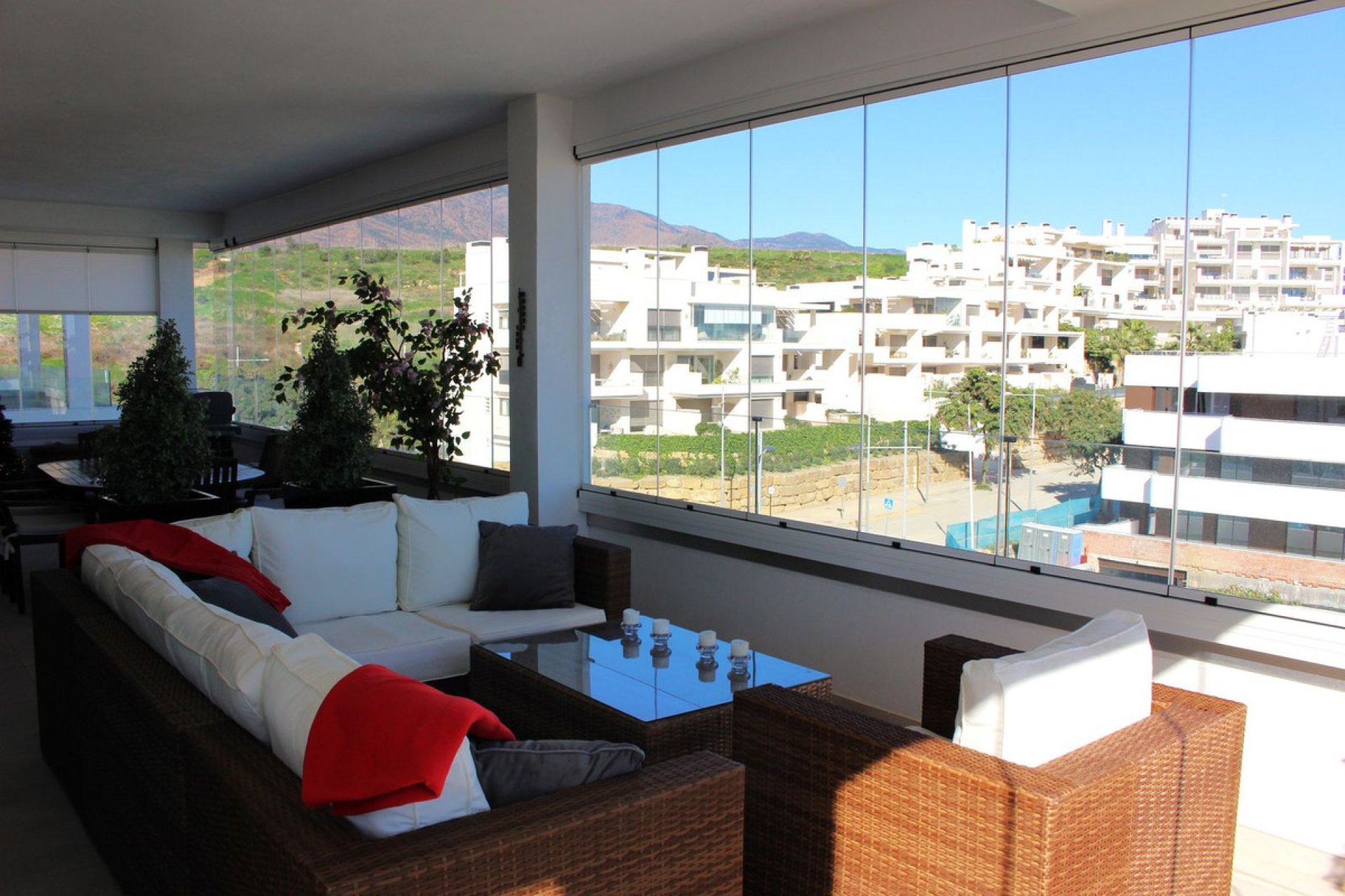 Resale - Apartment - Middle Floor Apartment - Estepona - Estepona Centro