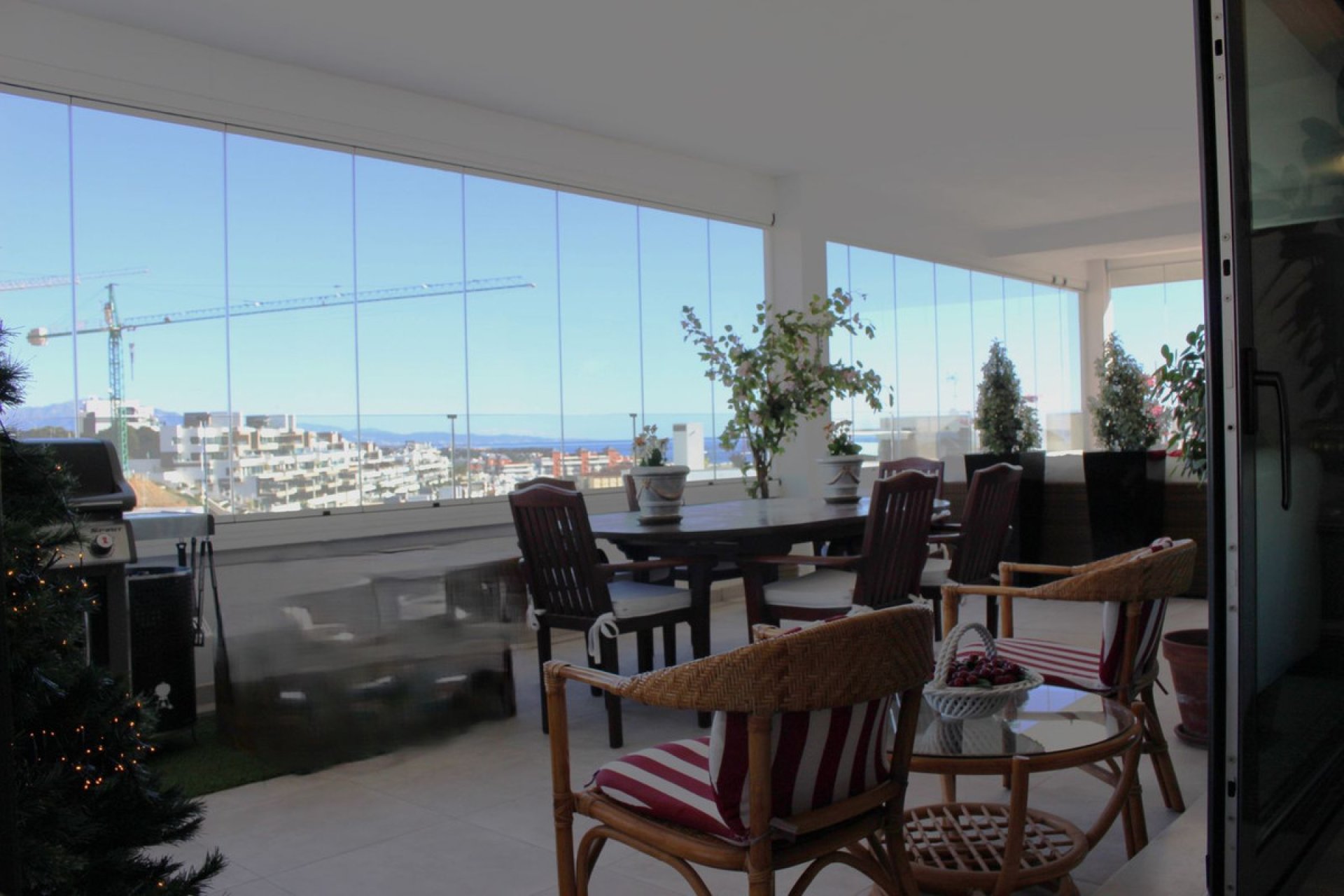 Resale - Apartment - Middle Floor Apartment - Estepona - Estepona Centro