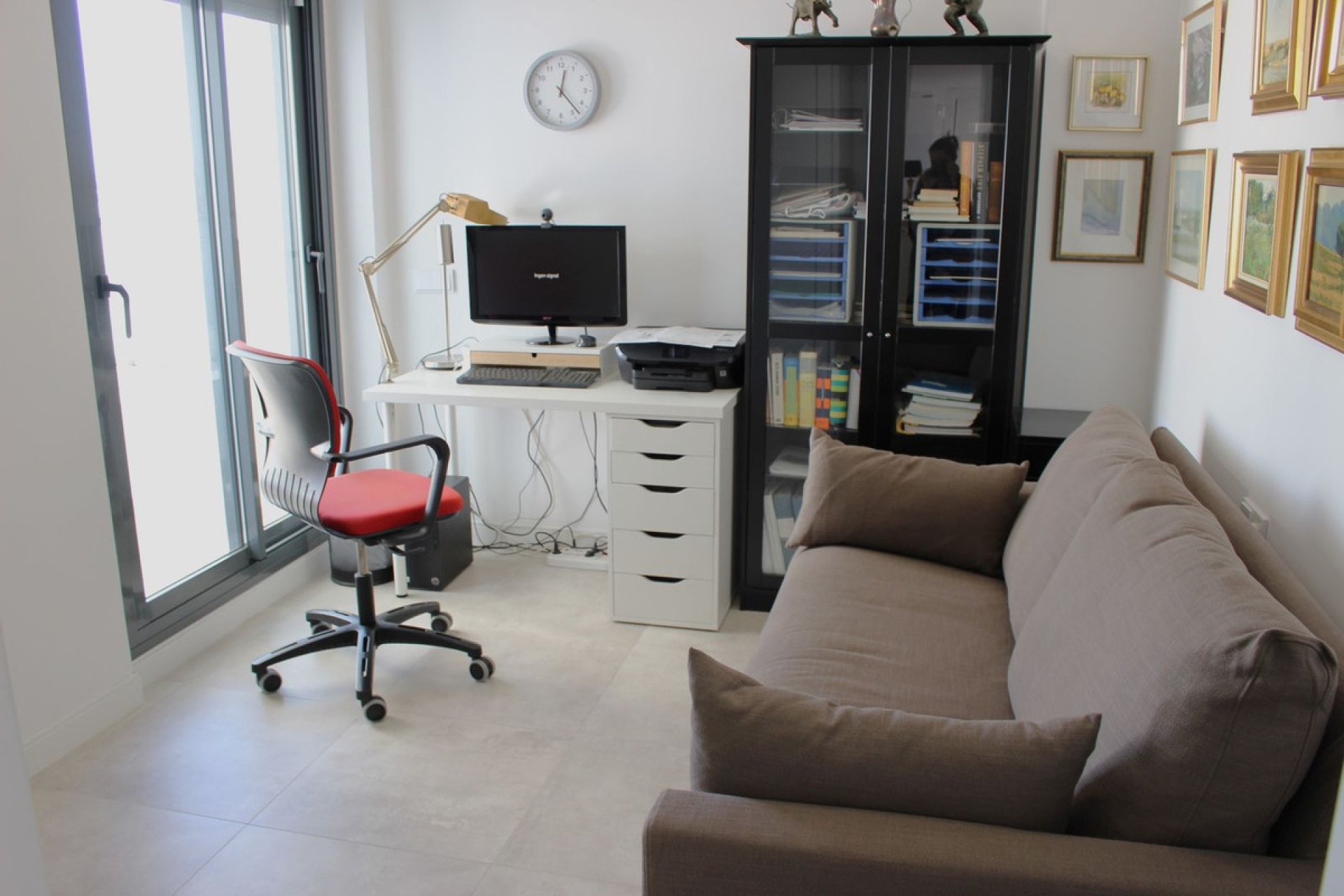 Resale - Apartment - Middle Floor Apartment - Estepona - Estepona Centro