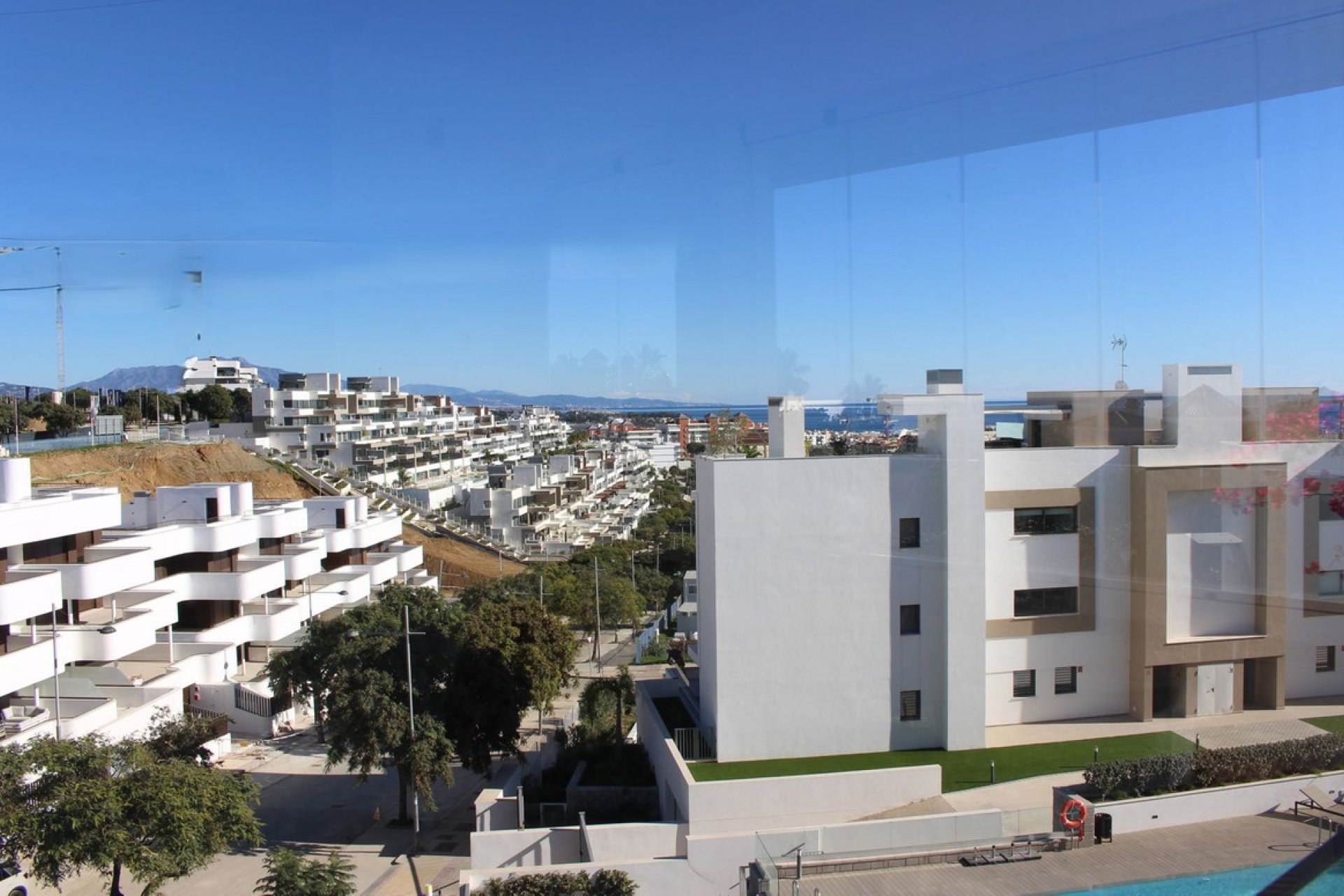 Resale - Apartment - Middle Floor Apartment - Estepona - Estepona Centro