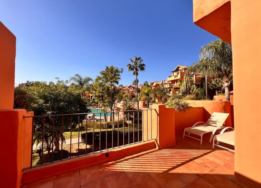 Resale - Apartment - Middle Floor Apartment - Estepona - Estepona Centro