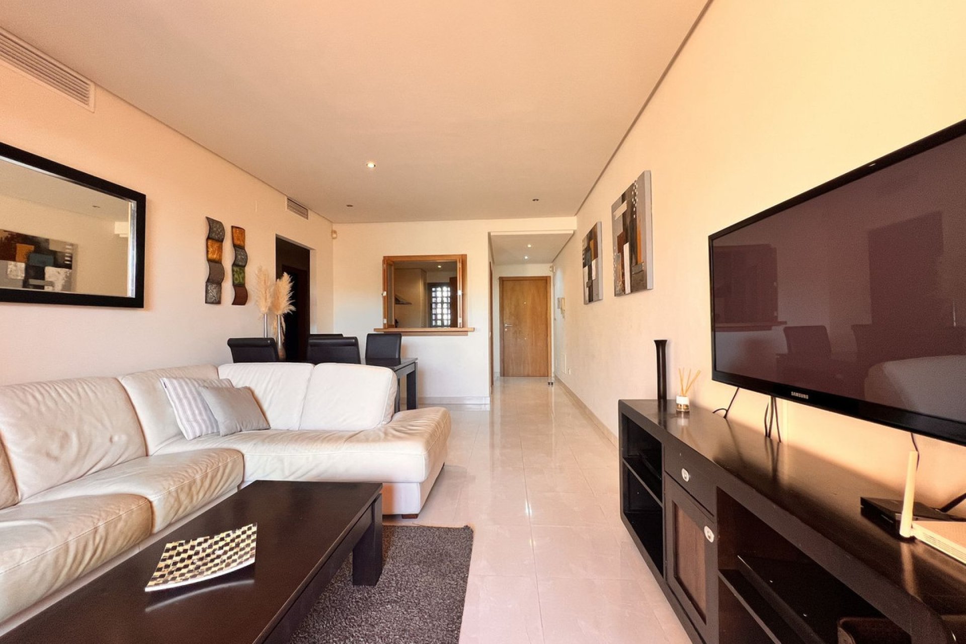 Resale - Apartment - Middle Floor Apartment - Estepona - Estepona Centro