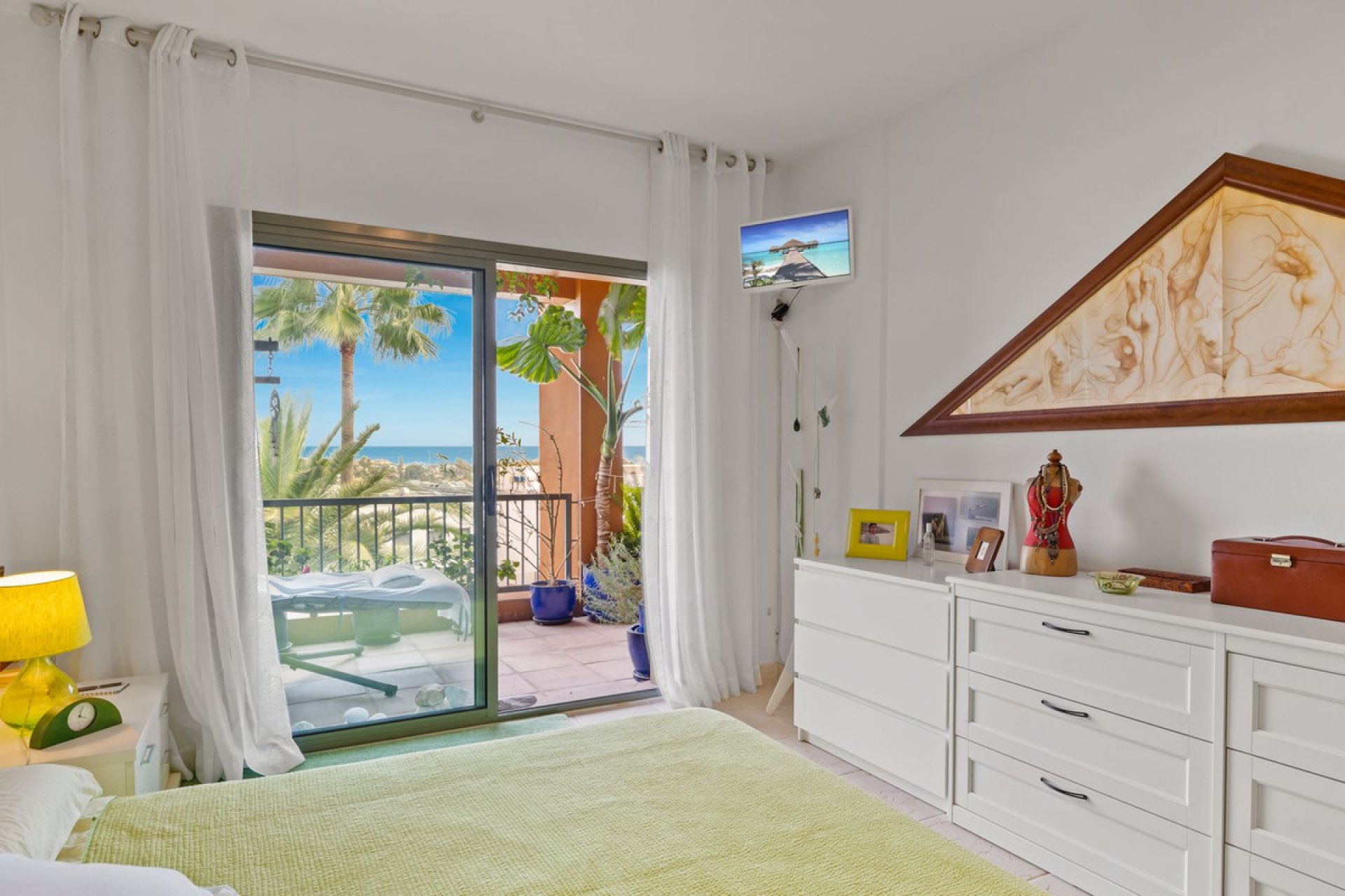 Resale - Apartment - Middle Floor Apartment - Estepona - Estepona Centro