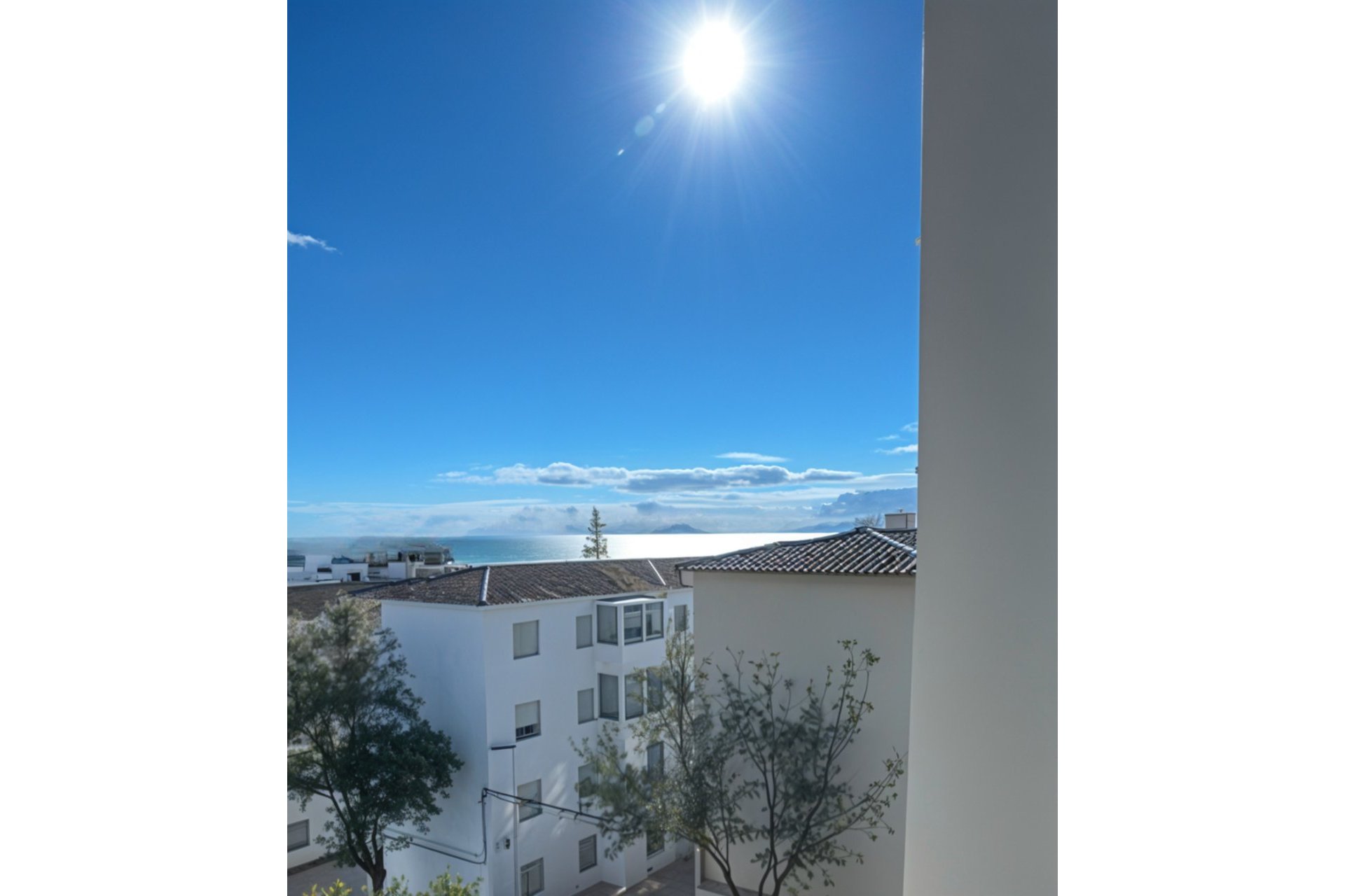 Resale - Apartment - Middle Floor Apartment - Estepona - Estepona Centro