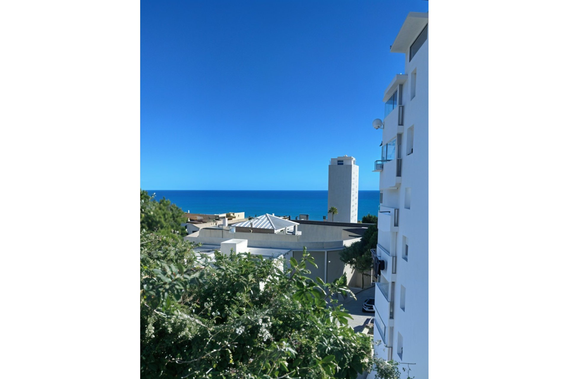 Resale - Apartment - Middle Floor Apartment - Estepona - Estepona Centro