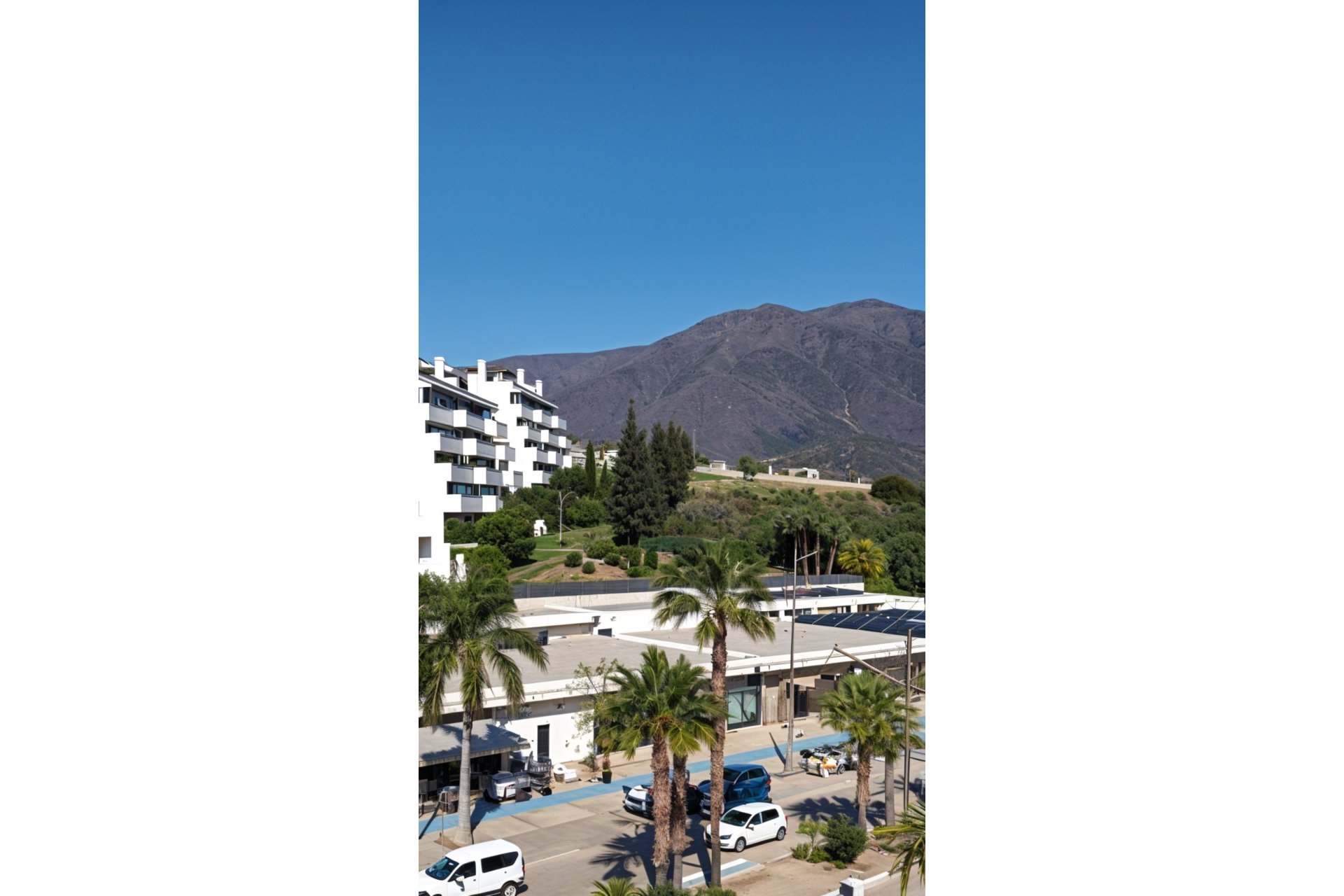 Resale - Apartment - Middle Floor Apartment - Estepona - Estepona Centro