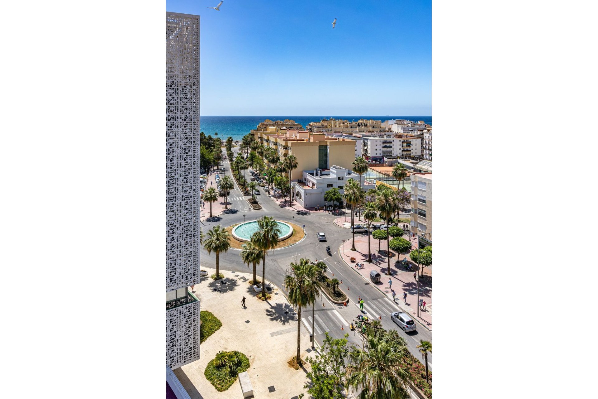 Resale - Apartment - Middle Floor Apartment - Estepona - Estepona Centro