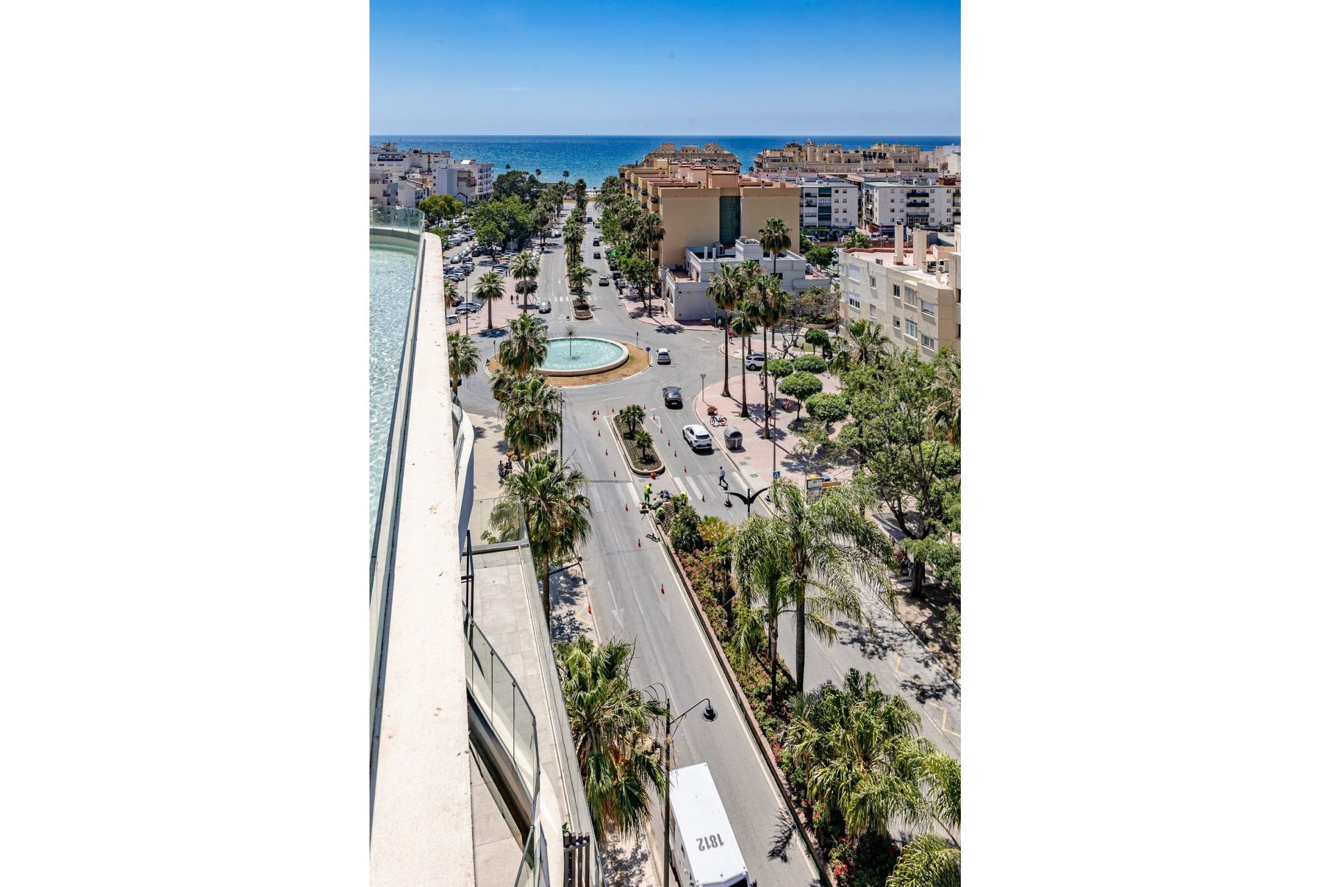 Resale - Apartment - Middle Floor Apartment - Estepona - Estepona Centro