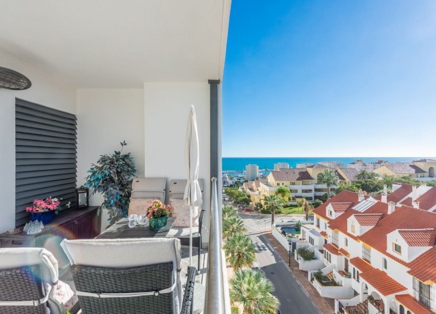 Resale - Apartment - Middle Floor Apartment - Estepona - Estepona Centro