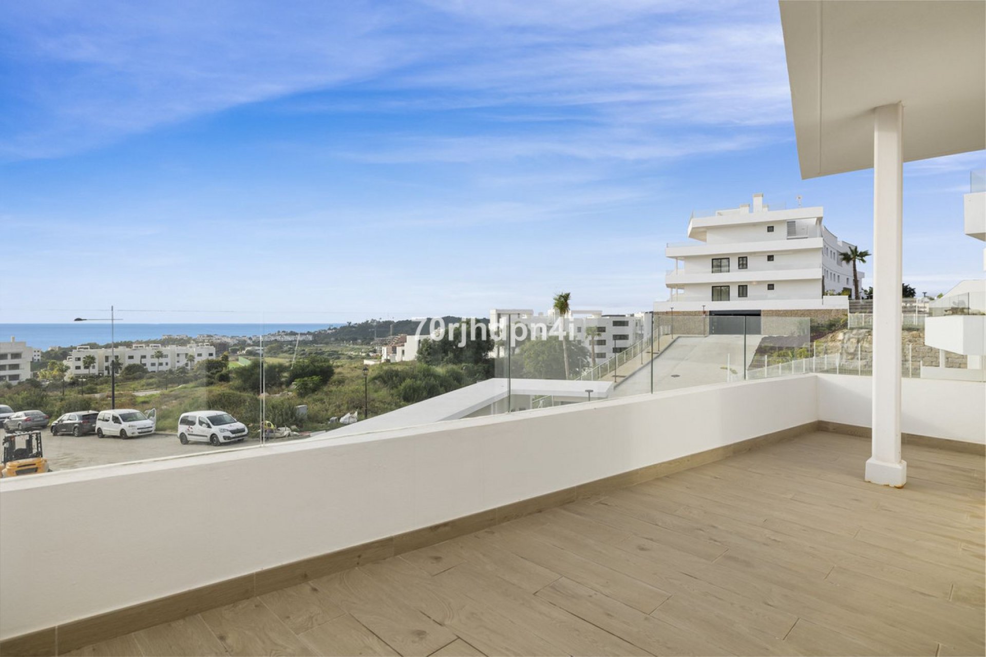 Resale - Apartment - Middle Floor Apartment - Estepona - Estepona Centro