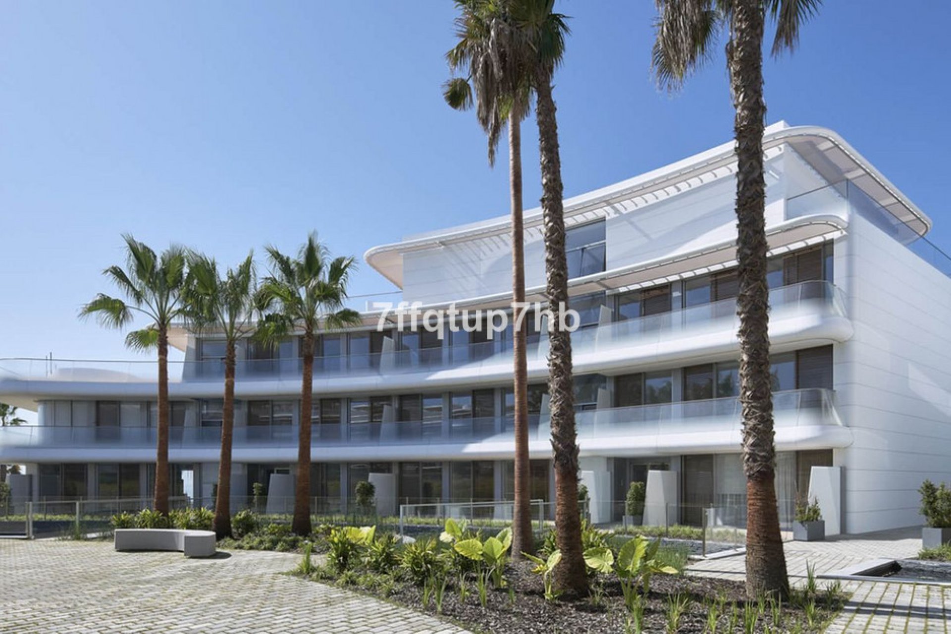 Resale - Apartment - Middle Floor Apartment - Estepona - Estepona Centro