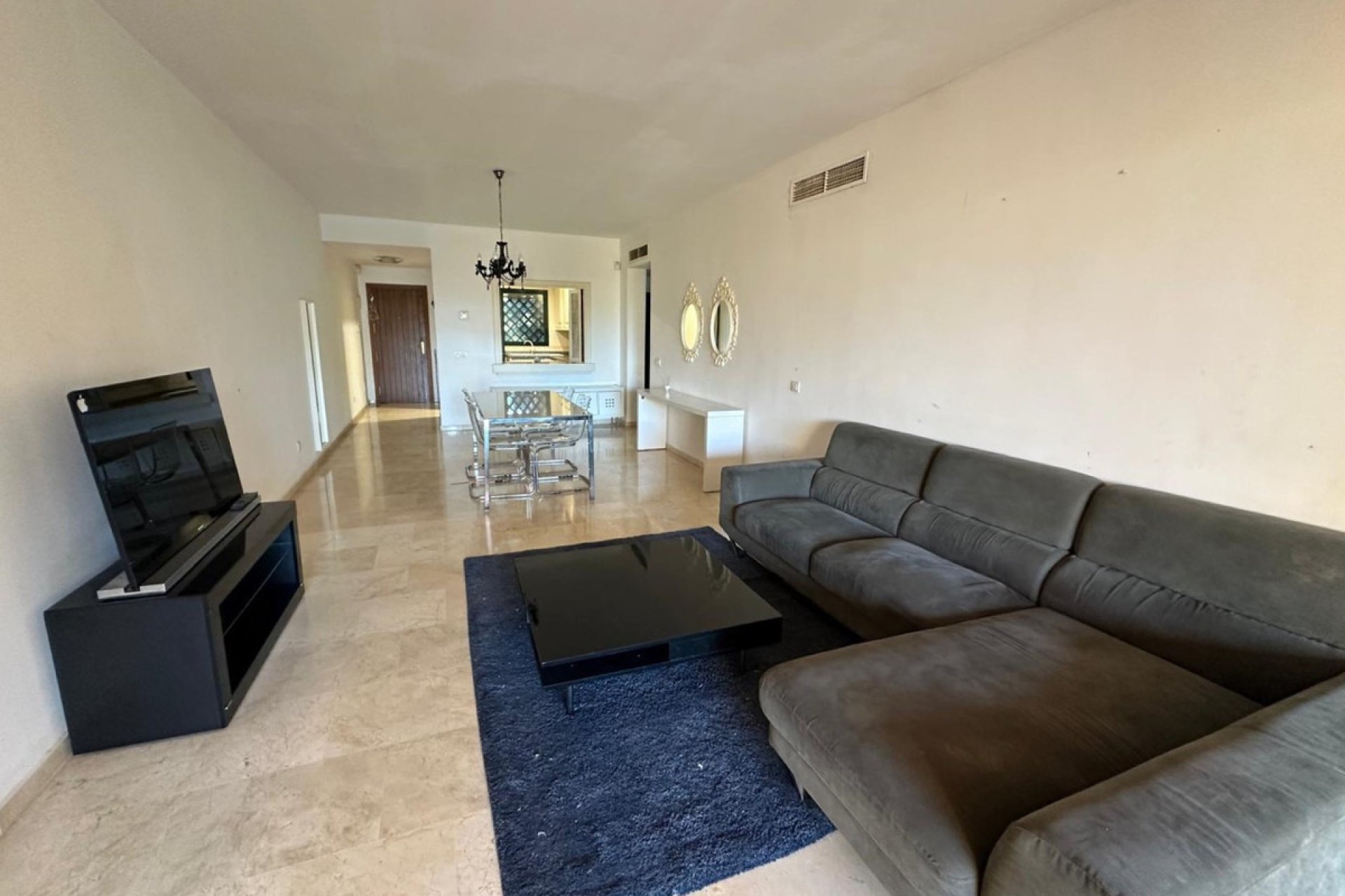 Resale - Apartment - Middle Floor Apartment - Estepona - Estepona Centro