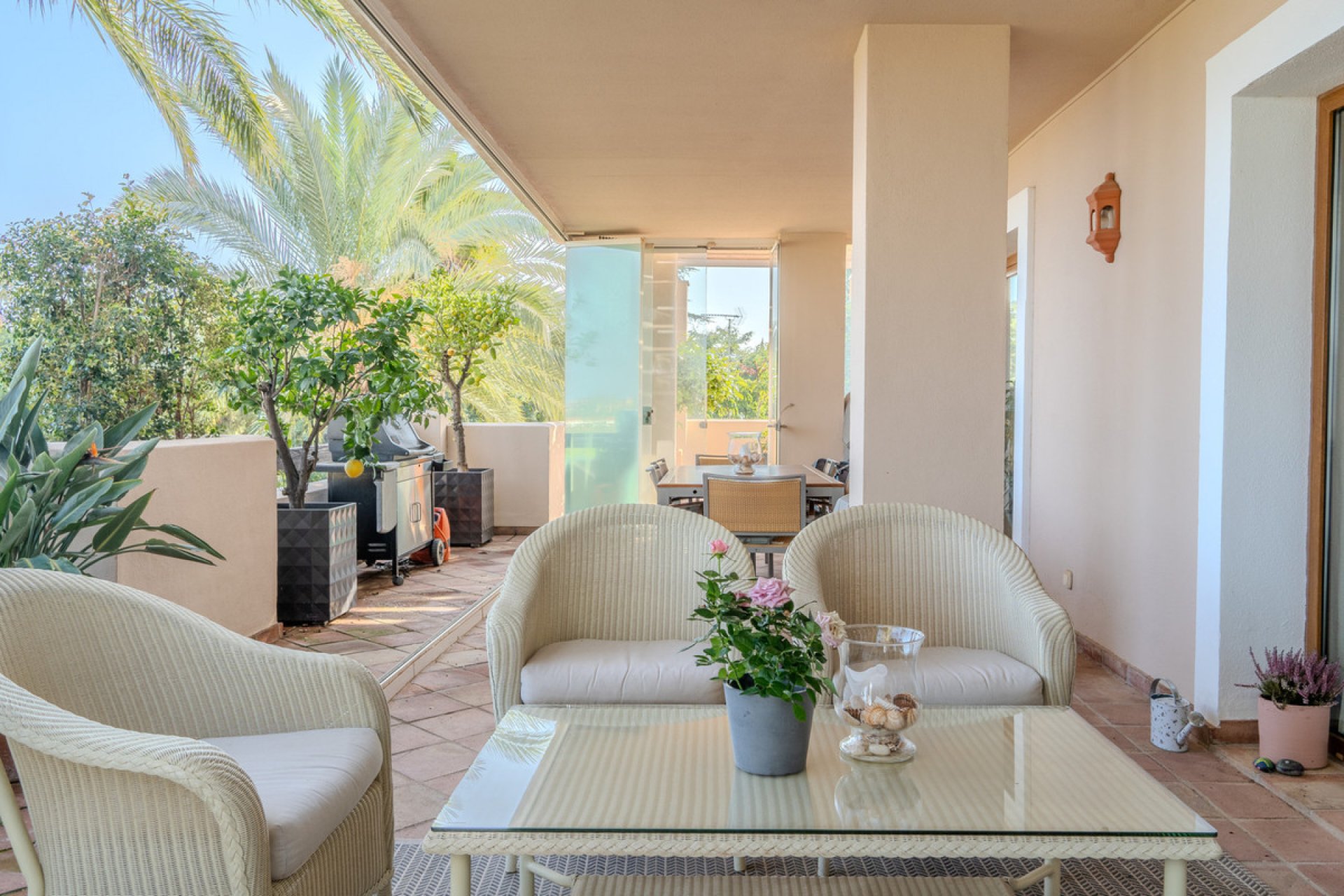 Resale - Apartment - Middle Floor Apartment - Estepona - Estepona Centro