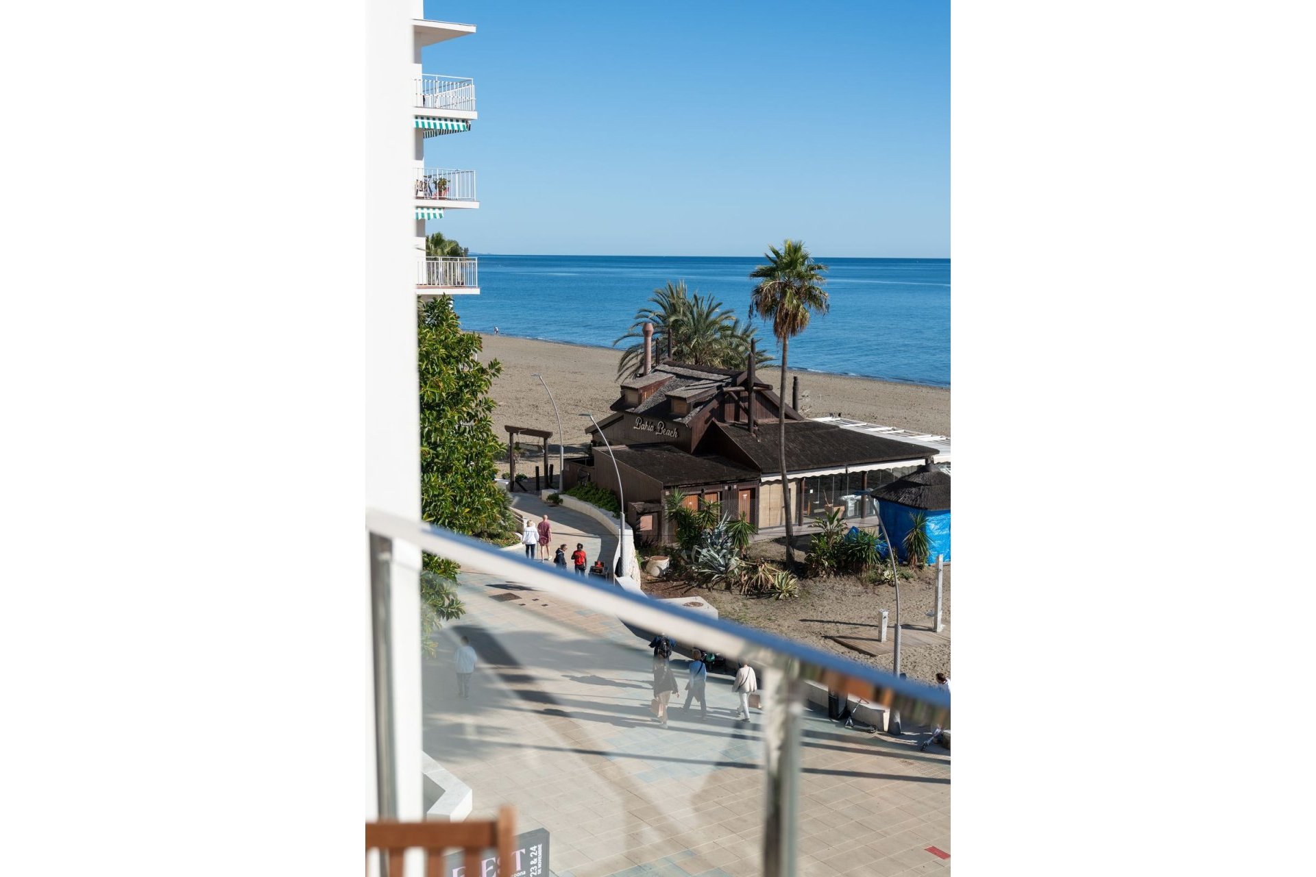 Resale - Apartment - Middle Floor Apartment - Estepona - Estepona Centro