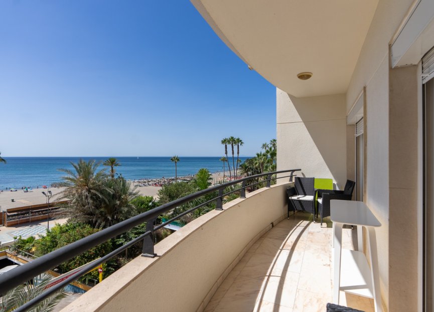 Resale - Apartment - Middle Floor Apartment - Estepona - Estepona Centro