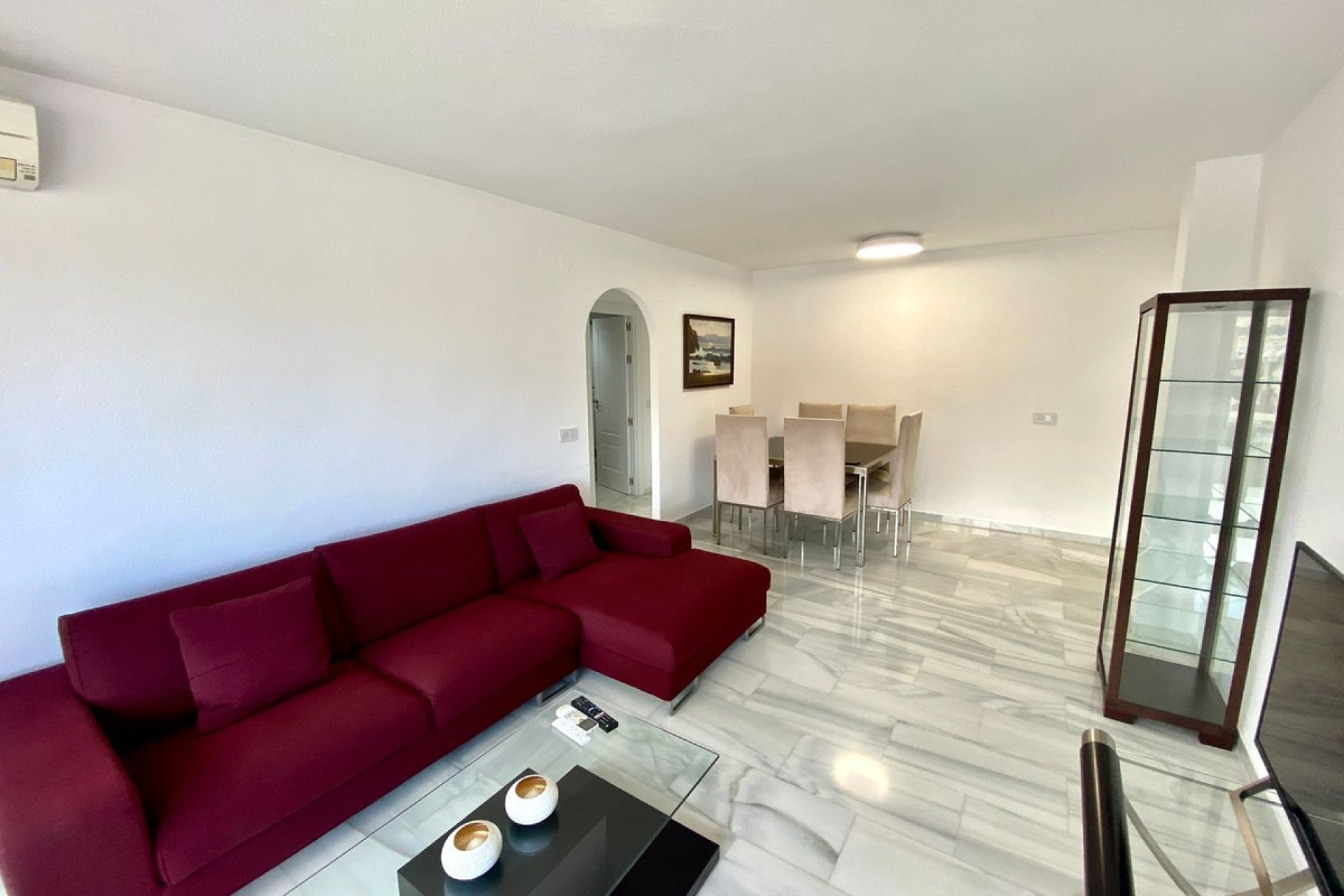 Resale - Apartment - Middle Floor Apartment - Estepona - Estepona Centro