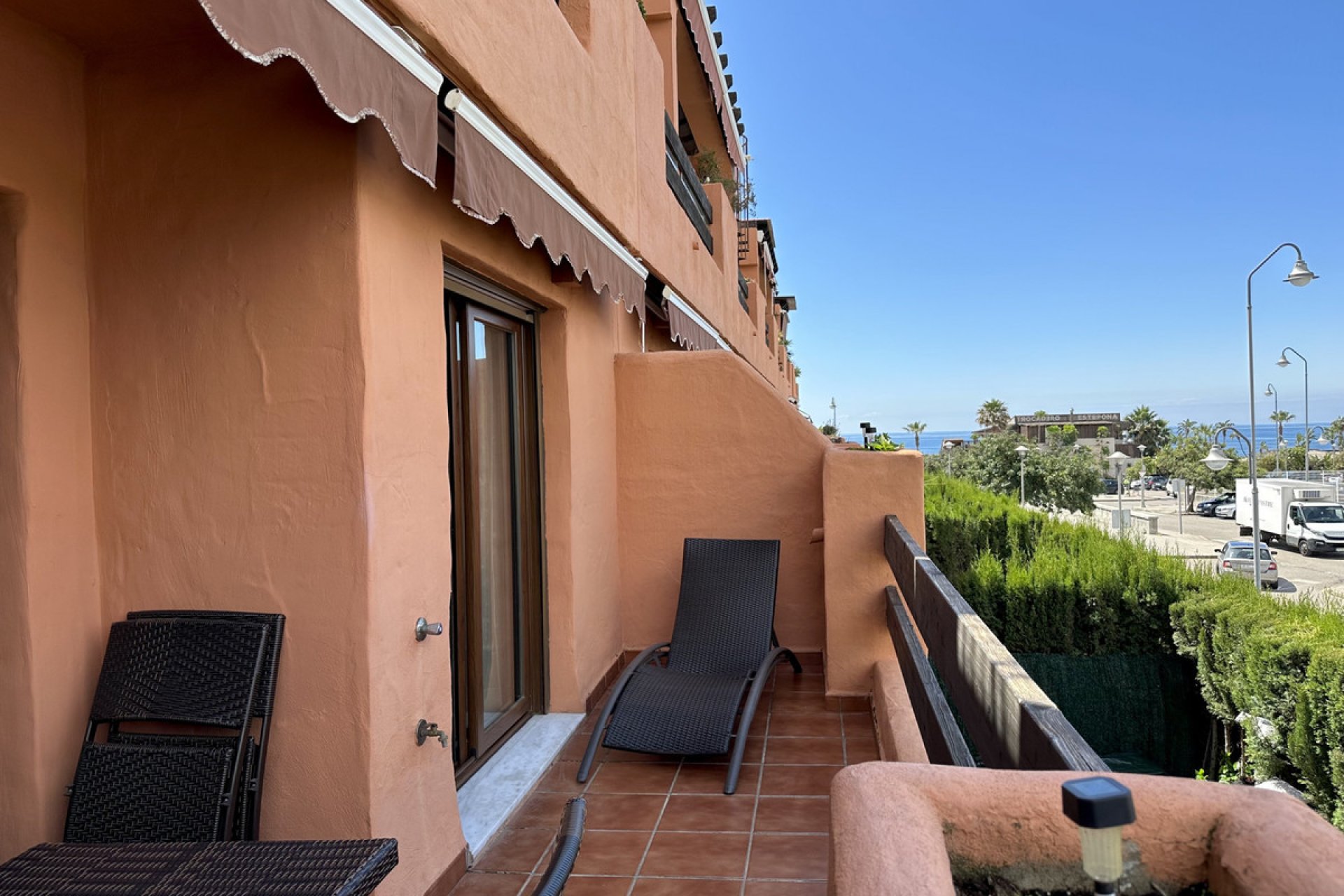 Resale - Apartment - Middle Floor Apartment - Estepona - Estepona Centro