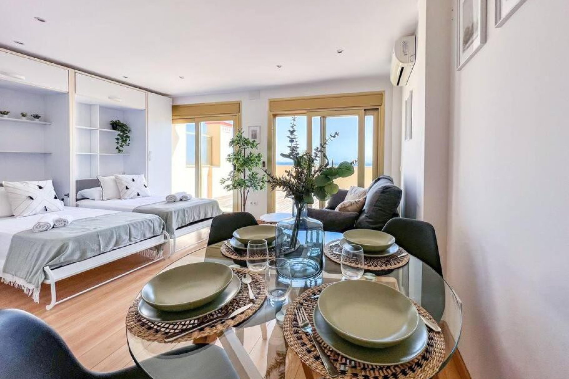 Resale - Apartment - Middle Floor Apartment - Estepona - Estepona Centro