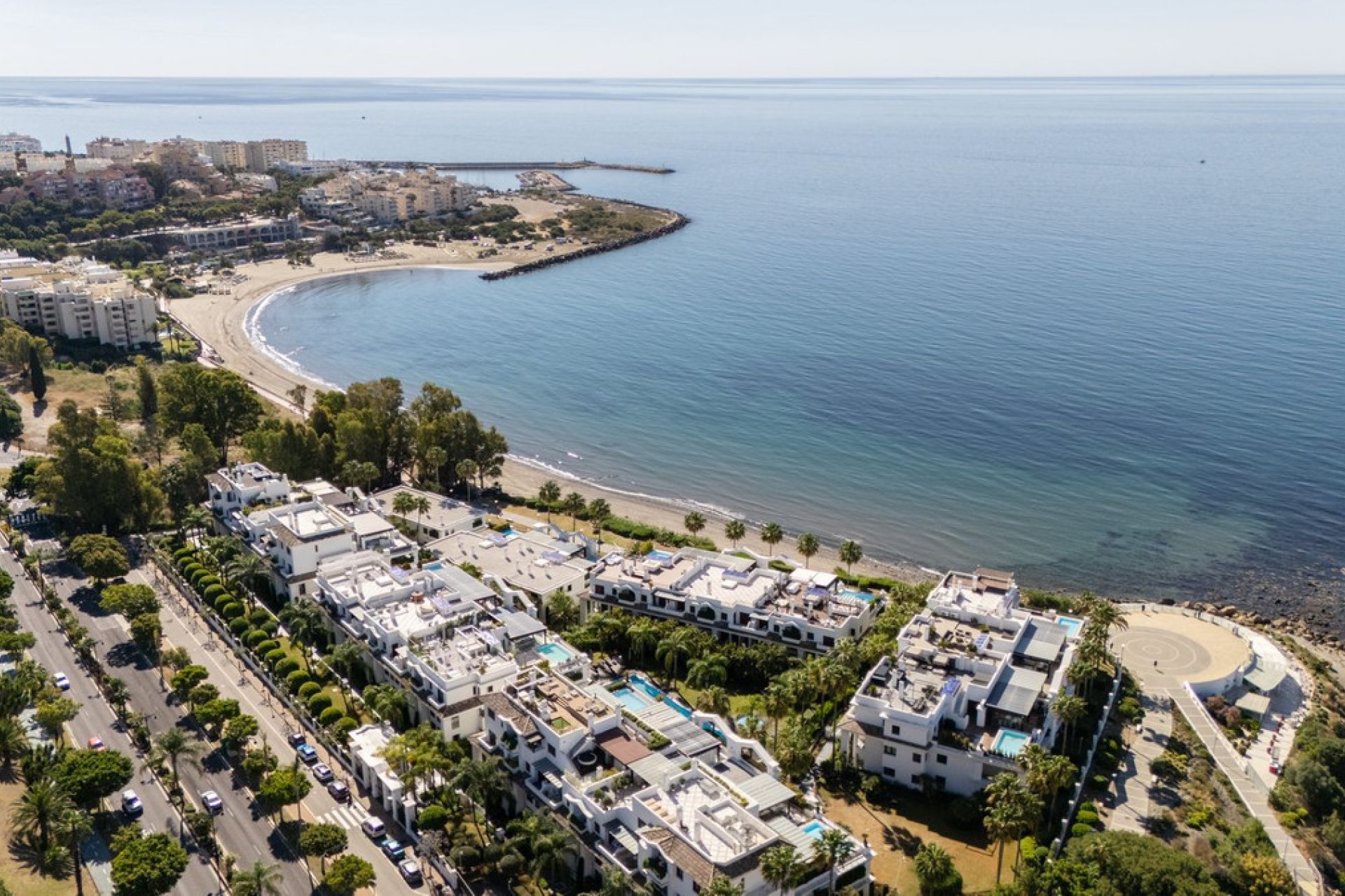 Resale - Apartment - Middle Floor Apartment - Estepona - Estepona Centro