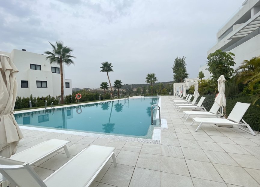 Resale - Apartment - Middle Floor Apartment - Estepona - Estepona Centro