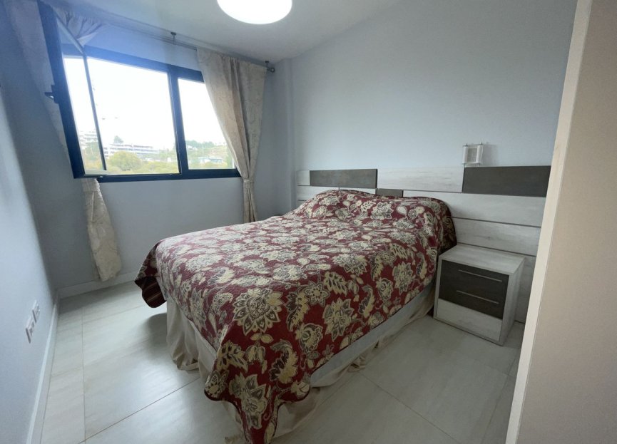 Resale - Apartment - Middle Floor Apartment - Estepona - Estepona Centro