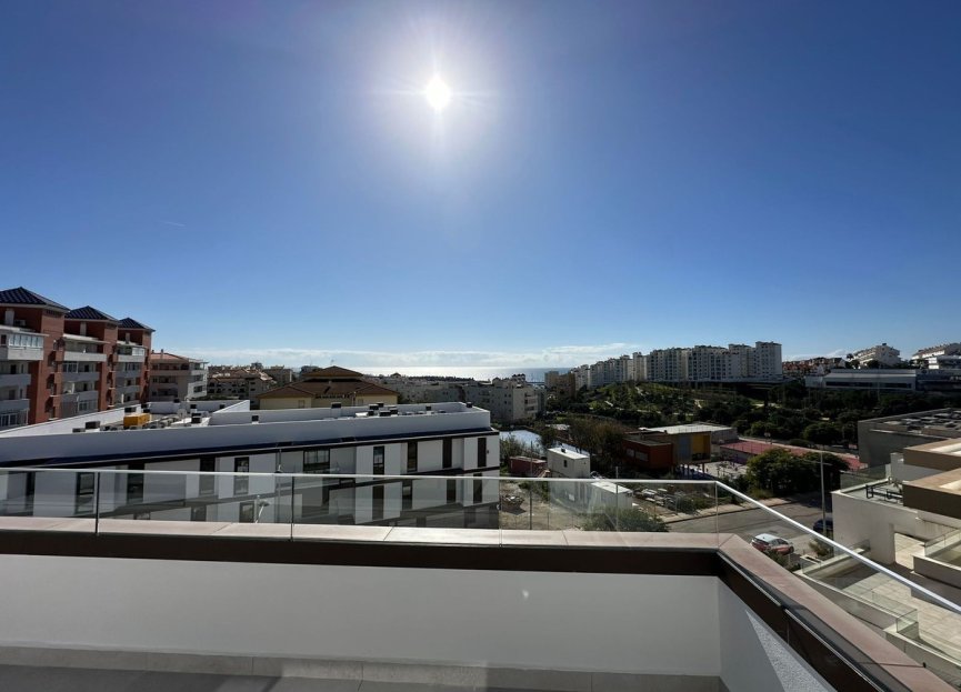 Resale - Apartment - Middle Floor Apartment - Estepona - Estepona Centro