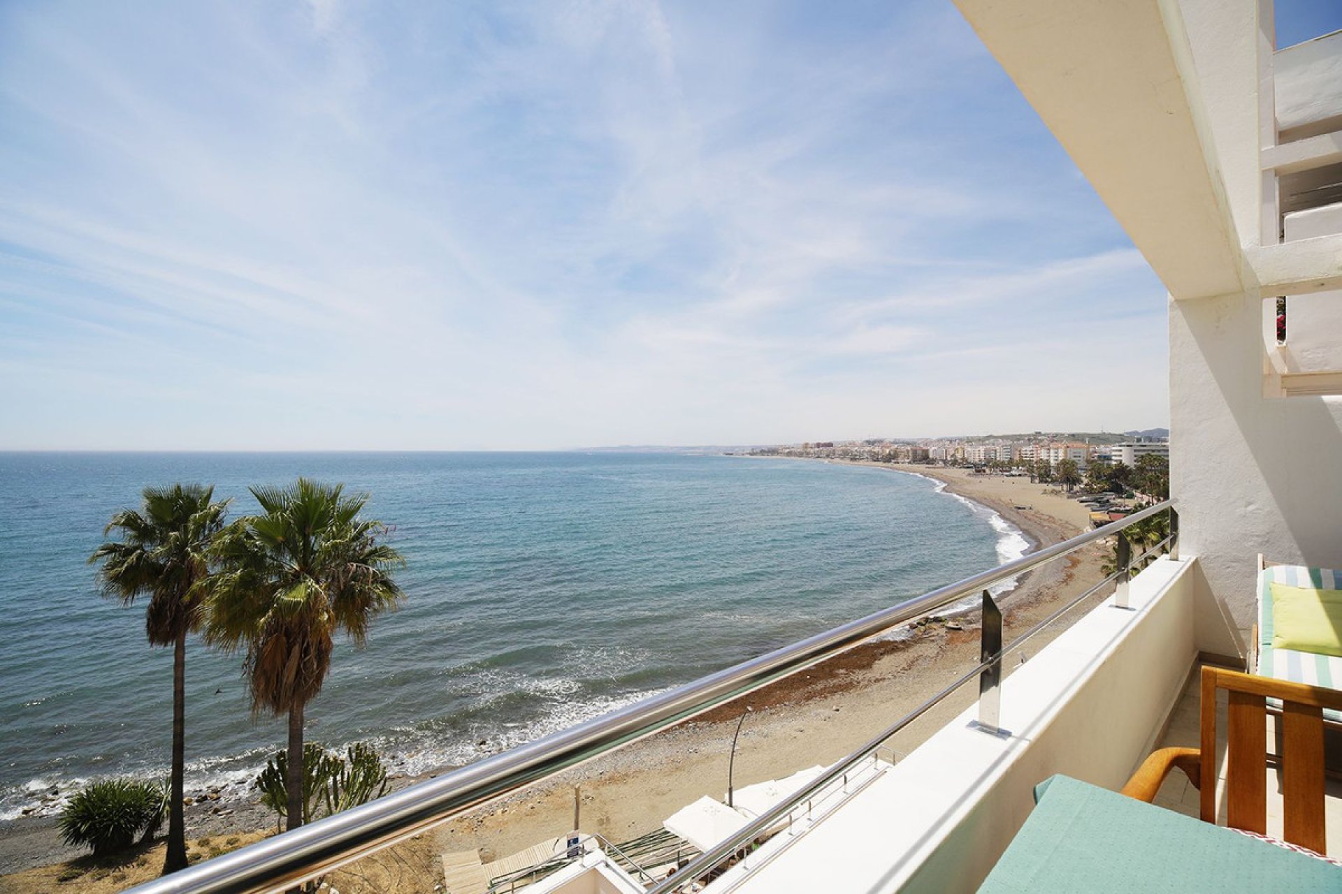 Resale - Apartment - Middle Floor Apartment - Estepona - Estepona Centro