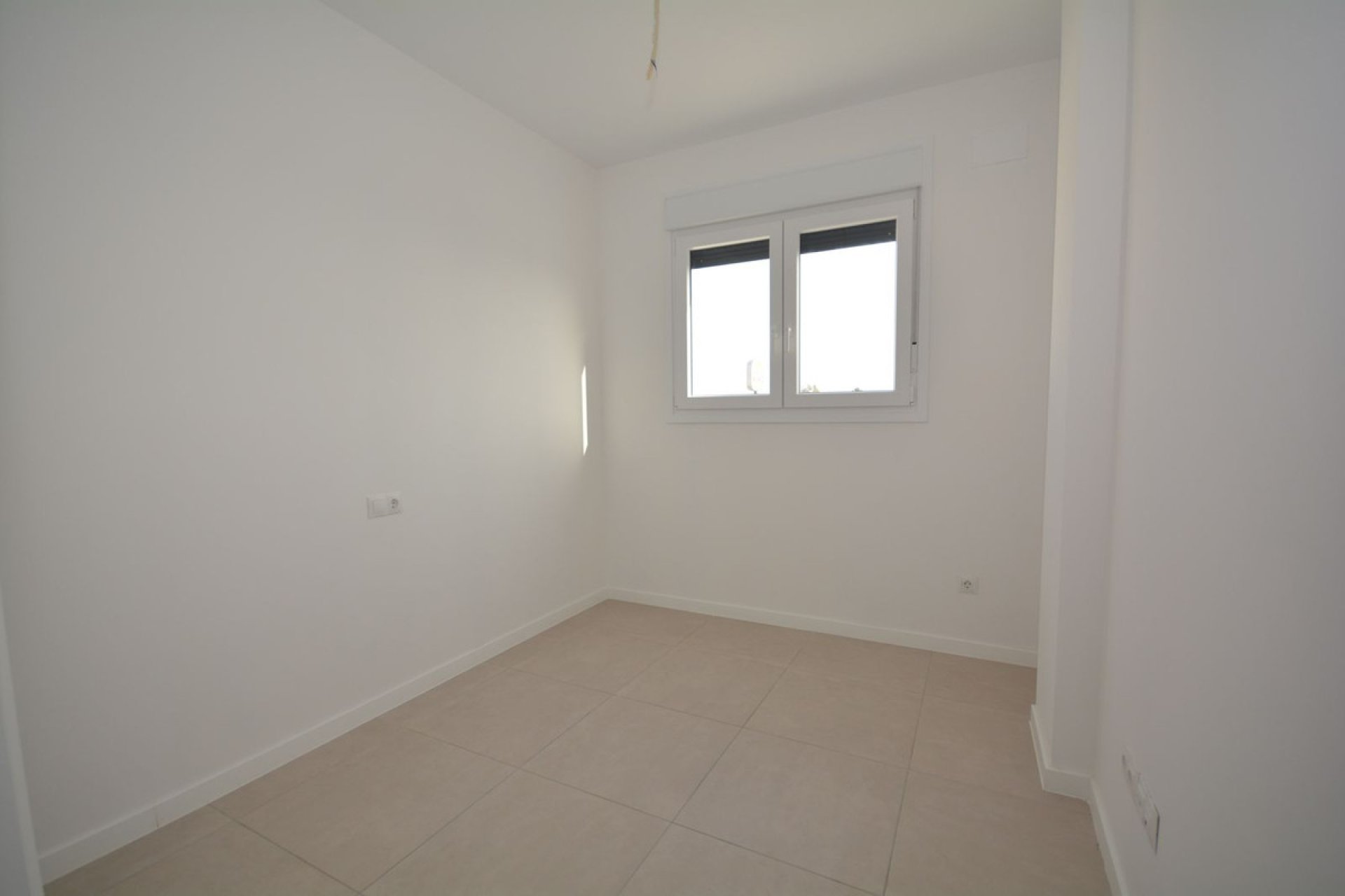 Resale - Apartment - Middle Floor Apartment - Estepona - Estepona Centro