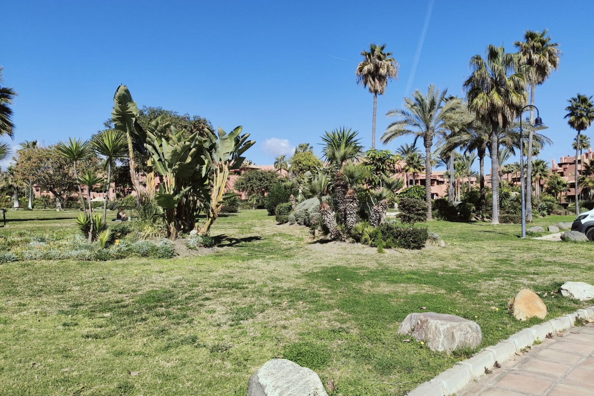 Resale - Apartment - Middle Floor Apartment - Estepona - Estepona Centro