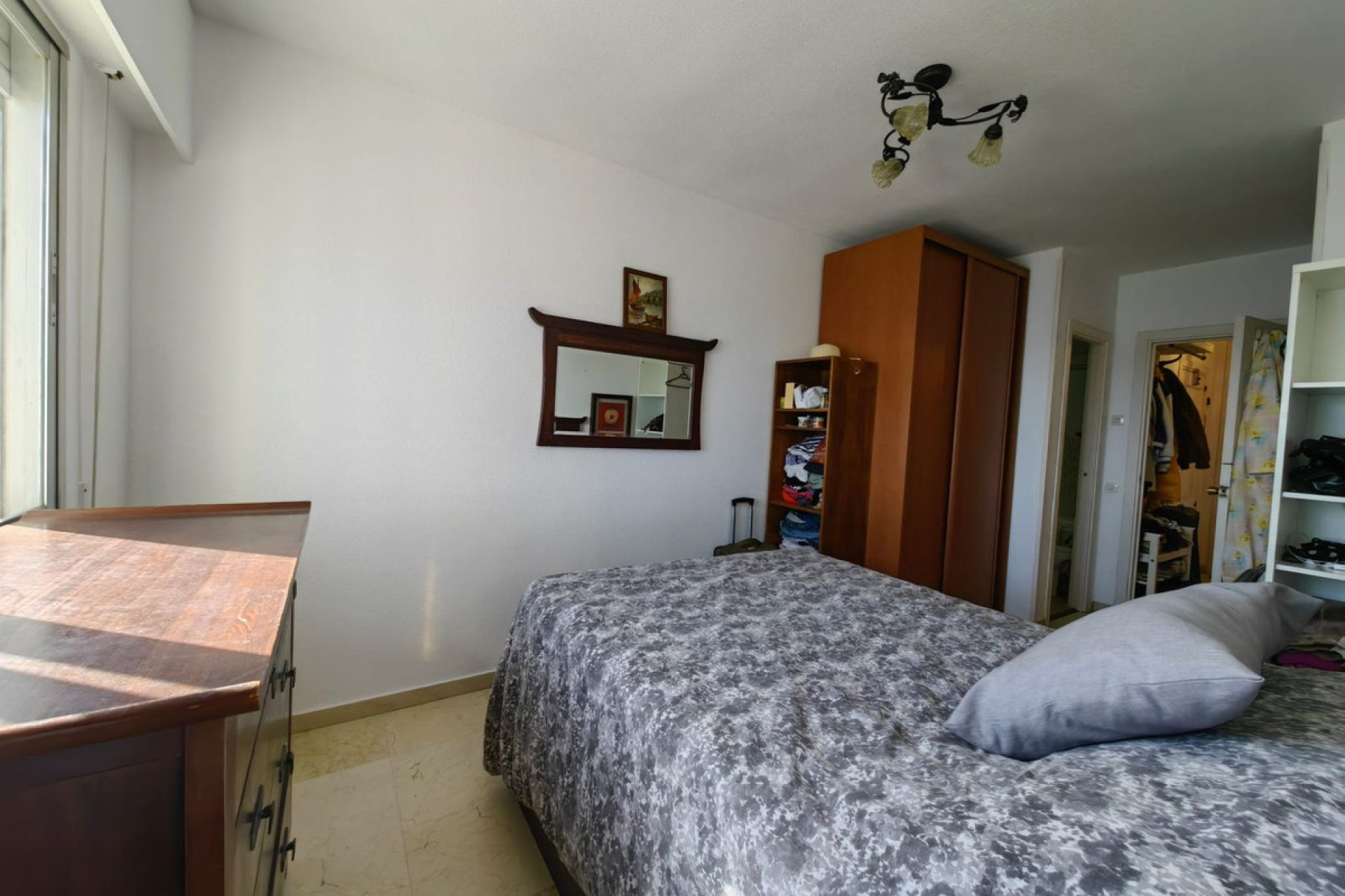 Resale - Apartment - Middle Floor Apartment - Estepona - Estepona Centro