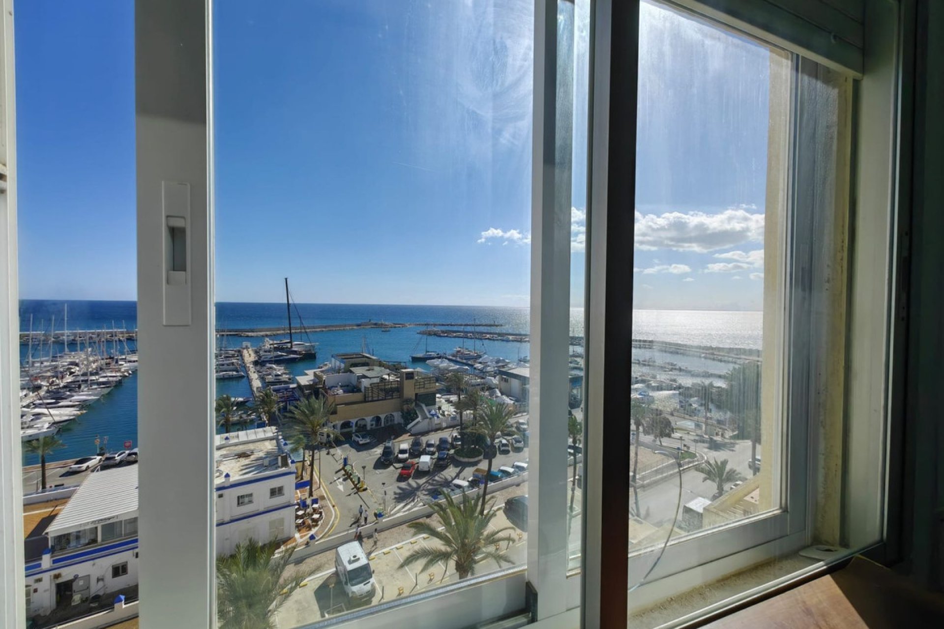 Resale - Apartment - Middle Floor Apartment - Estepona - Estepona Centro