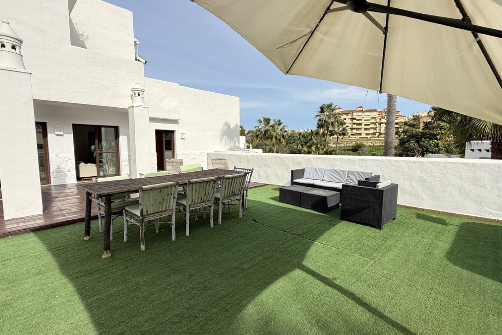 Resale - Apartment - Middle Floor Apartment - Estepona - Estepona Centro