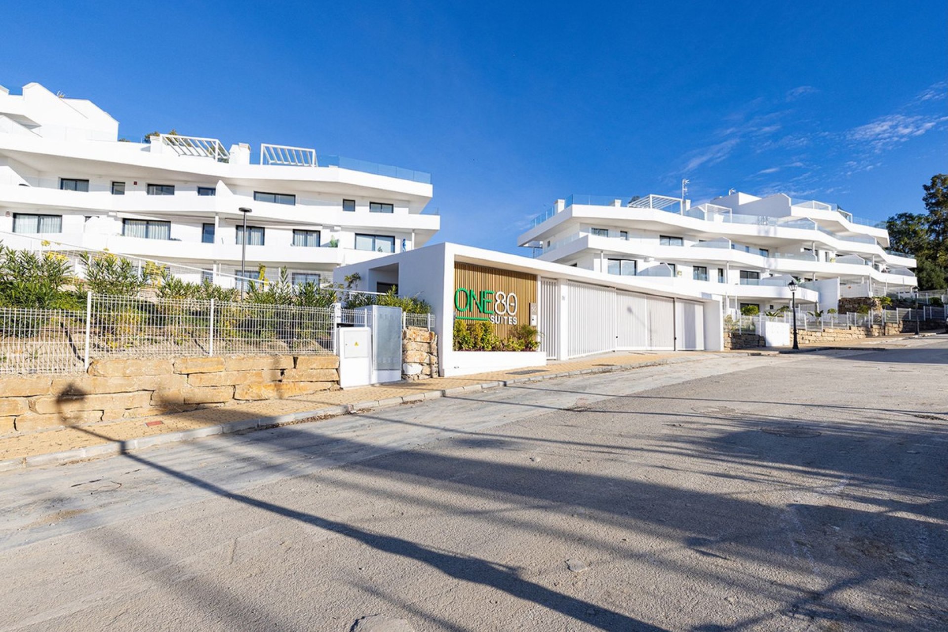 Resale - Apartment - Middle Floor Apartment - Estepona - Estepona Centro