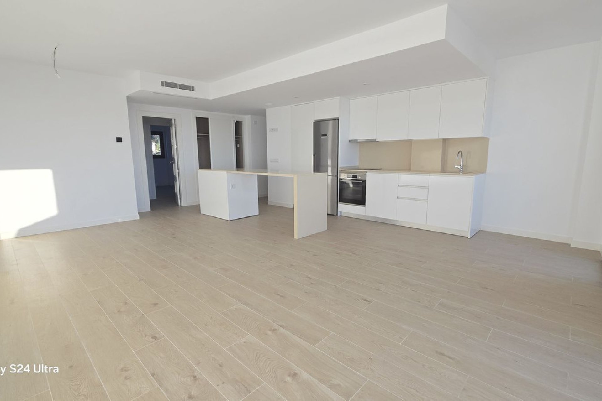 Resale - Apartment - Middle Floor Apartment - Estepona - Estepona Centro