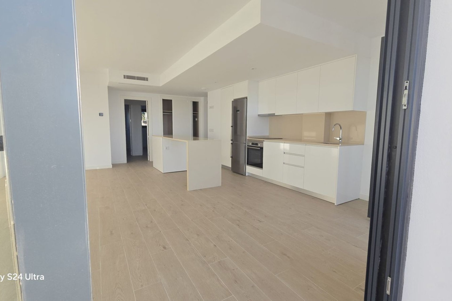 Resale - Apartment - Middle Floor Apartment - Estepona - Estepona Centro