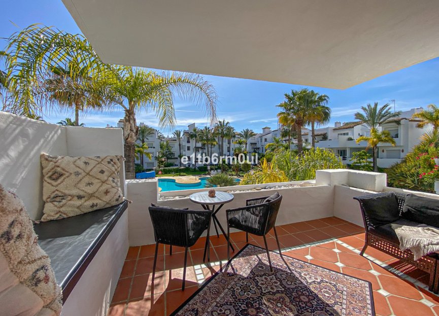 Resale - Apartment - Middle Floor Apartment - Estepona - Estepona Centro