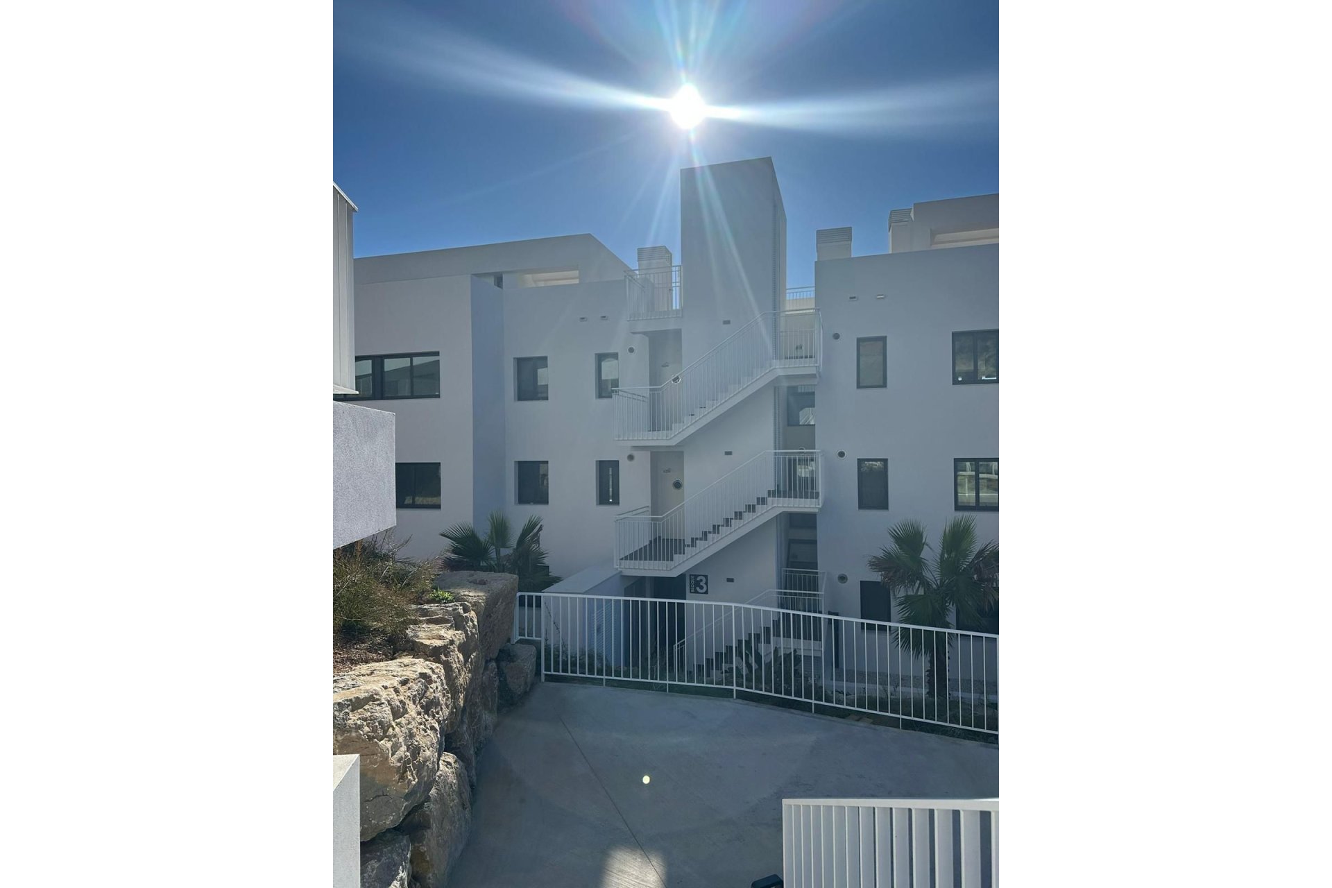 Resale - Apartment - Middle Floor Apartment - Estepona - Estepona Centro