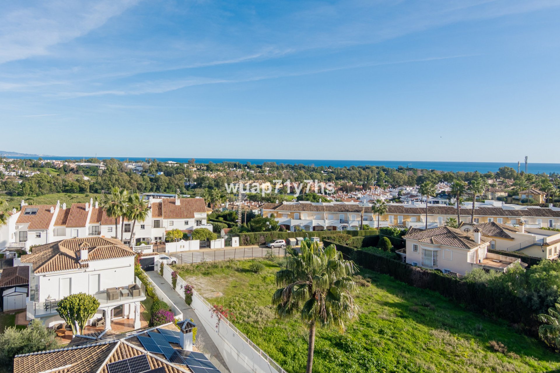 Resale - Apartment - Middle Floor Apartment - Estepona - Estepona Centro