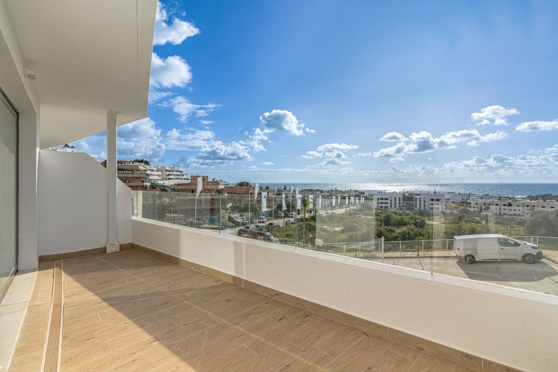 Resale - Apartment - Middle Floor Apartment - Estepona - Estepona Centro